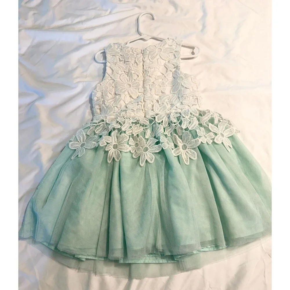 Catherine Malandrino Girls Lace & Tulle Flower Girl Dress in Mint Green, Size 5
